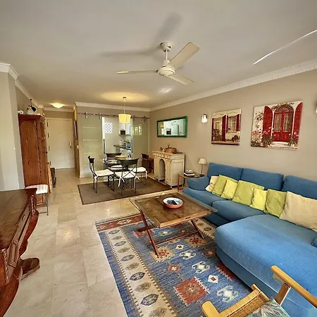Playa Real W Pool By Homing Apartment